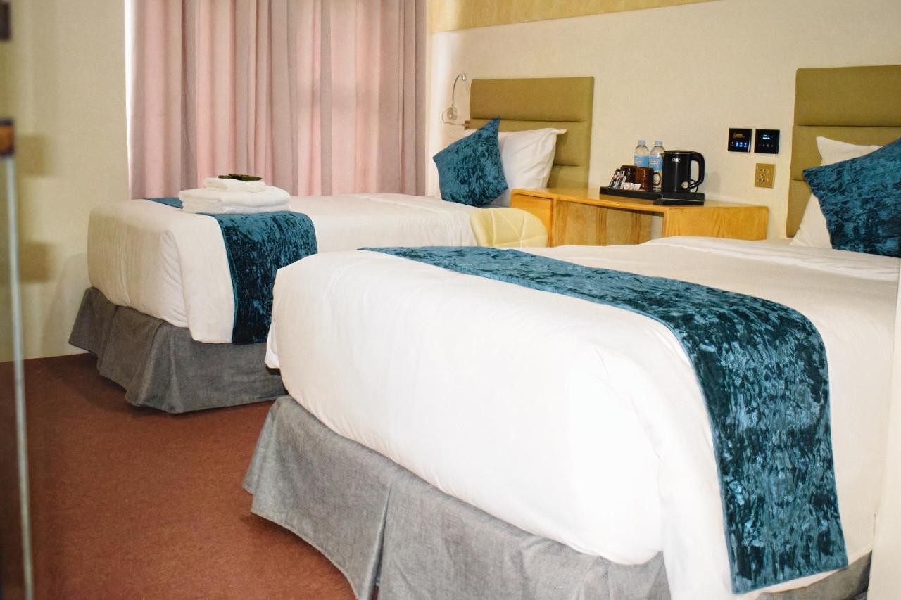 Cebu Dulcinea Hotel And Suites-Mactan Airport Hotel Lapu-Lapu City Esterno foto