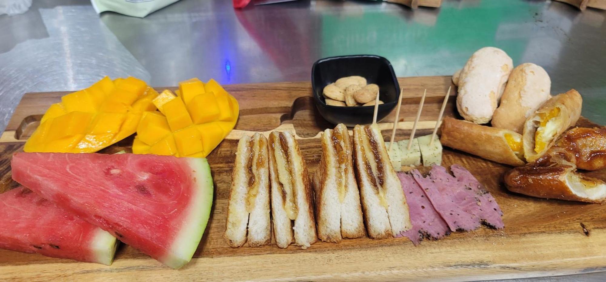Cebu Dulcinea Hotel And Suites-Mactan Airport Hotel Lapu-Lapu City Esterno foto